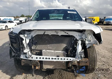 2024 GMC Sierra C1500 z USA, uszkodzony, nr VIN 1GTRHAEK2RZ361965